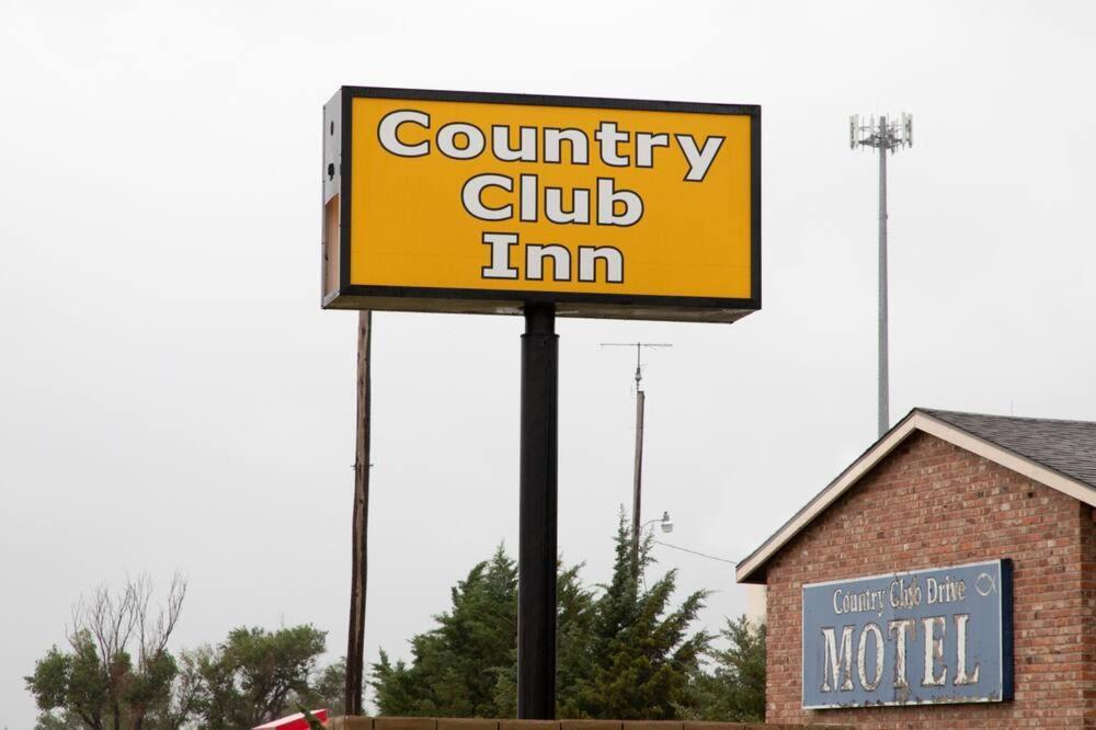 Country Club Inn Colby Exterior photo